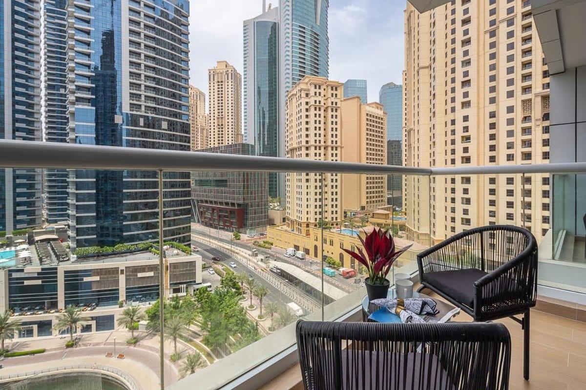 Frank Porter - Continental Tower Dubaï Extérieur photo